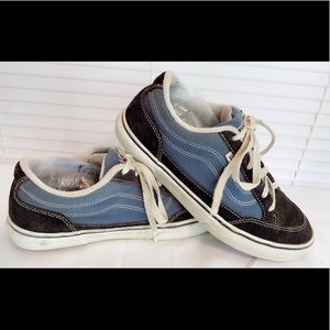 Vans • Black & Blue Low Tops
